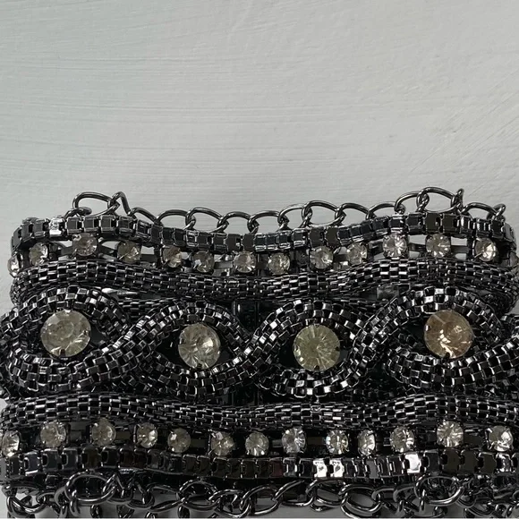 Chain & Rhinestone Bracelet - Picture 5 of 12